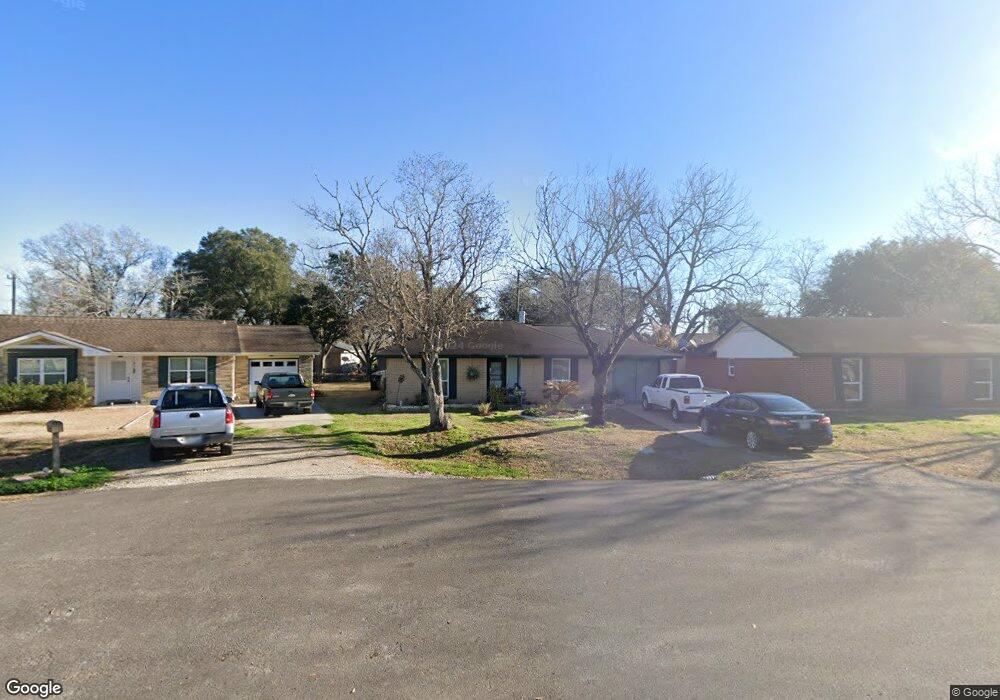 410 N 9th St, Beasley, TX 77417 - photo 1