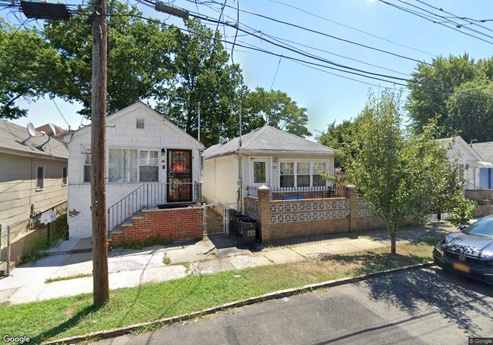 182 Kiswick St, Staten Island, NY 10306 - photo 1