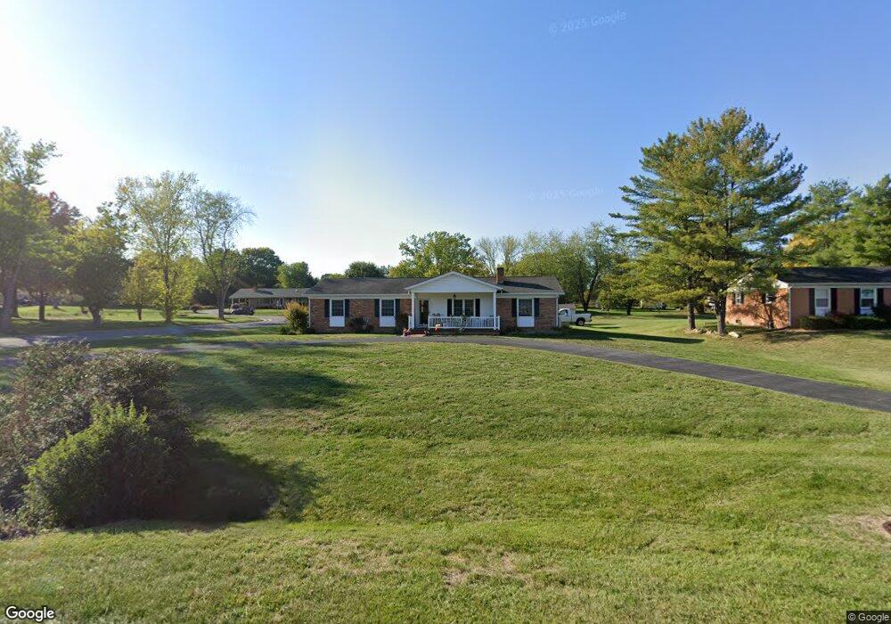 9885 S Congress St, New Market, VA 22844 - photo 1