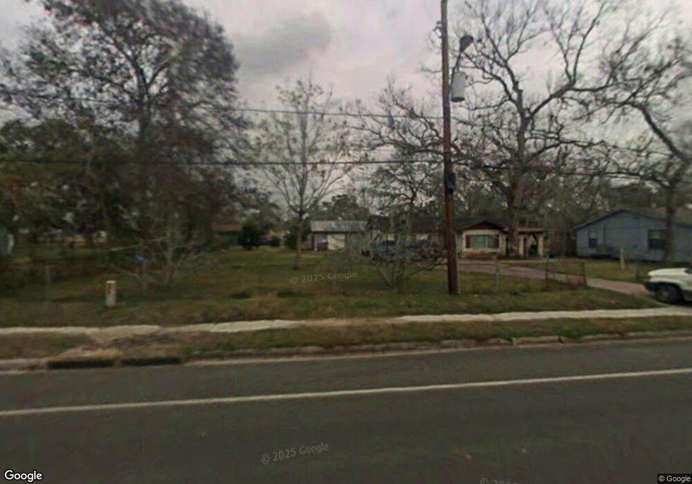 310 W Marion St, Brazoria, TX 77422 - photo 1