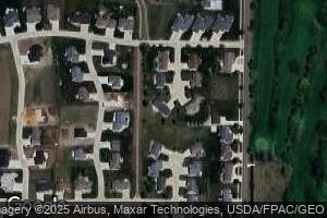 1202 Oakwood Ct, Alton, IA 51003