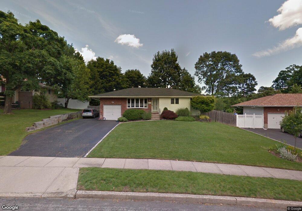 11 Rita Crescent, ComMacK, NY 11725 - photo 1