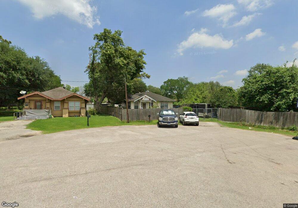 7213 1/2 Karnauch Dr, Houston, TX 77028 - photo 1