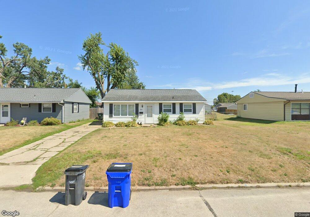 1201 16th St SW, Cedar Rapids, IA 52404 - photo 1