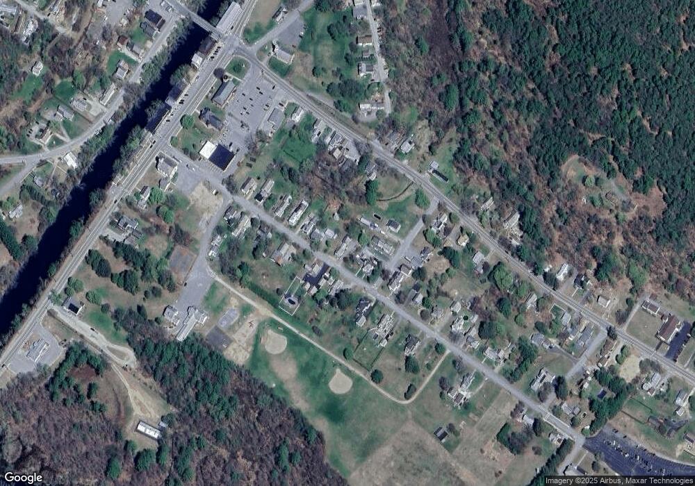 32 Parker St, Winchester, NH 03470 - photo 1