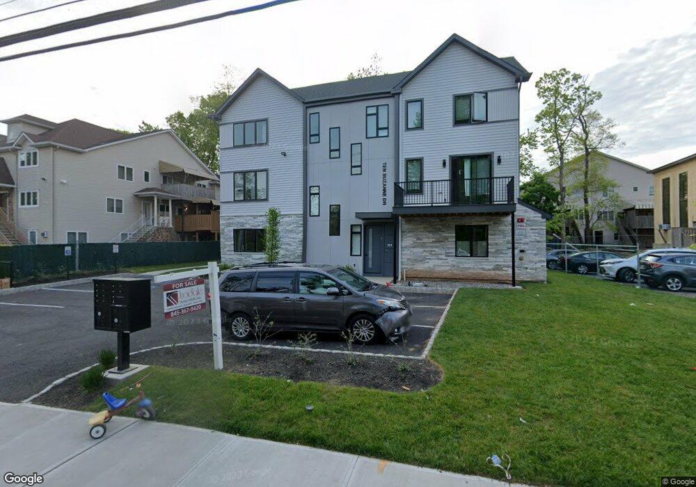 10 Suzanne Dr, Monsey, NY 10952 - photo 1