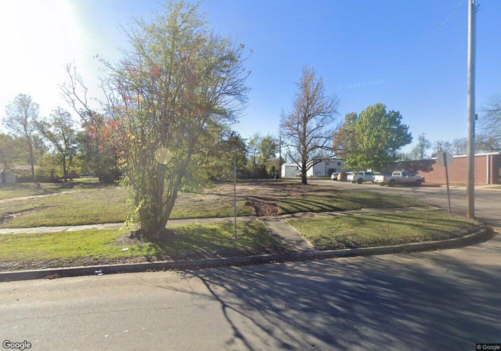 602 E Jackson St, Hugo, OK 74743 - photo 1