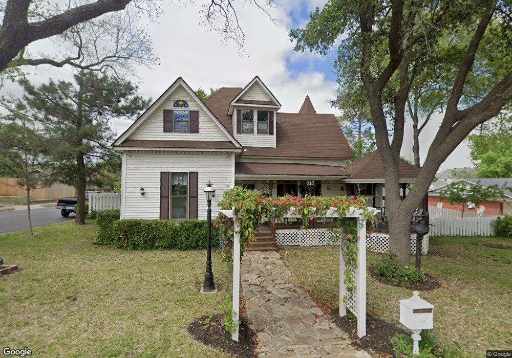 212 W Simmons St, Weatherford, TX 76086 - photo 1