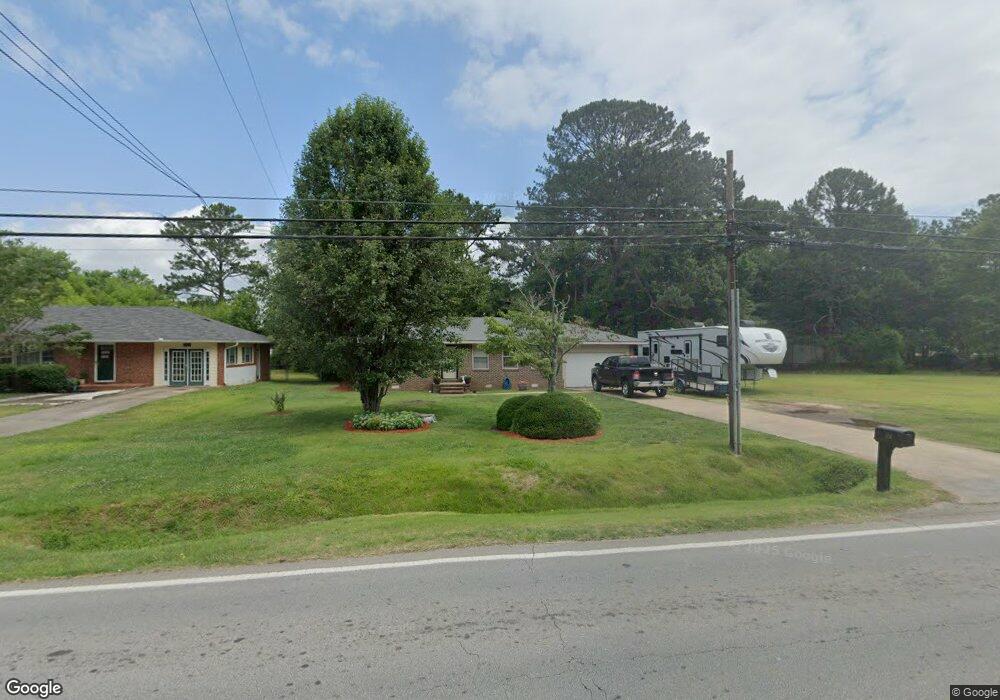 324 E Broad St, Winder, GA 30680 - photo 1
