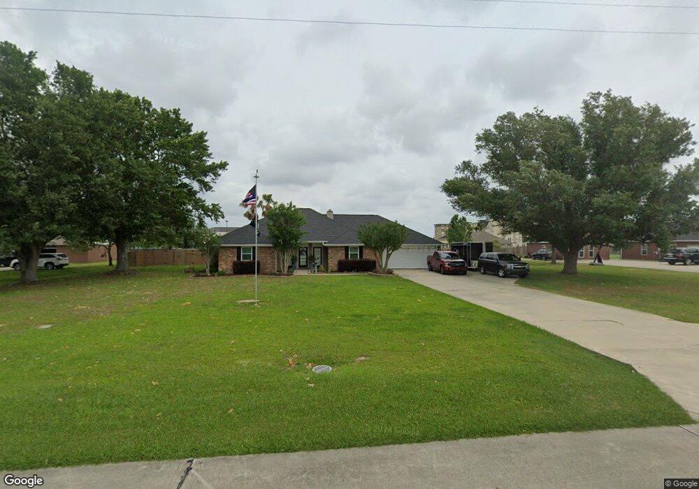 1714 N Crestview Dr, Lake Charles, LA 70605 - photo 1
