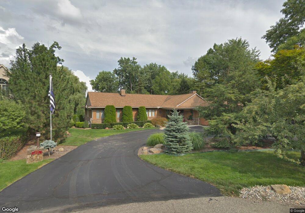 2058 Shore Hill Ct, West Bloomfield, MI 48323 - photo 1