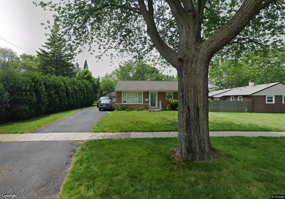 3403 Meadow Dr, Rolling Meadows, IL 60008 - photo 1