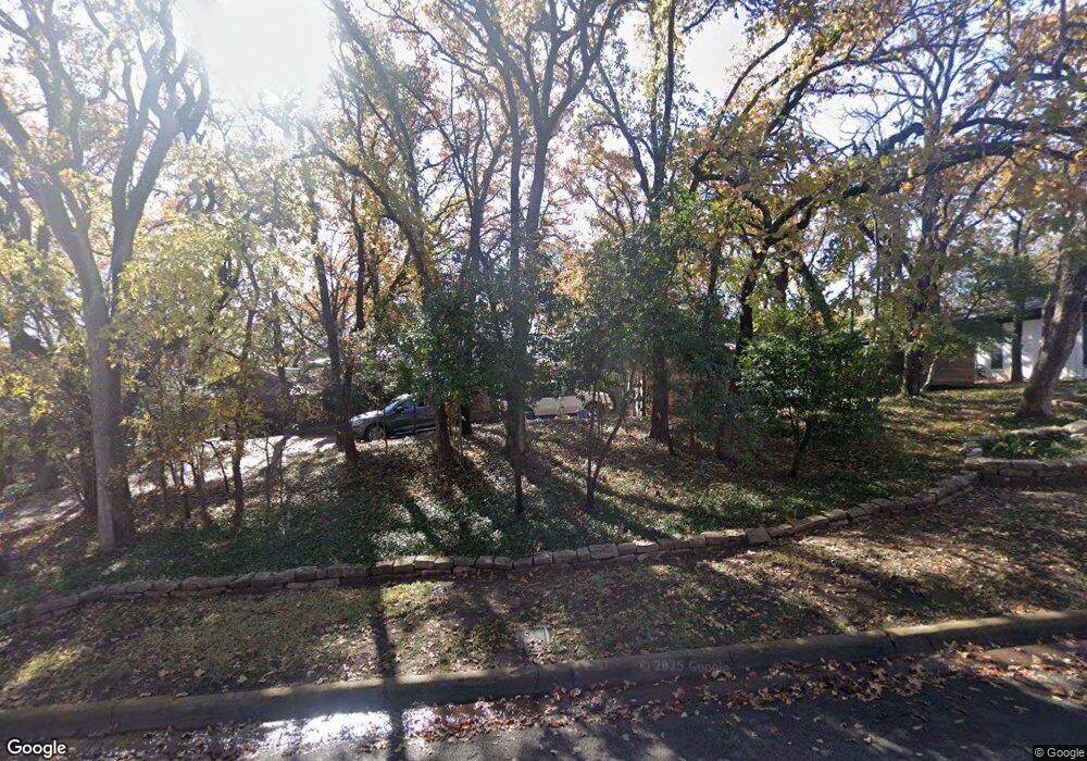 704 Rankin Dr, Bedford, TX 76022 - photo 1