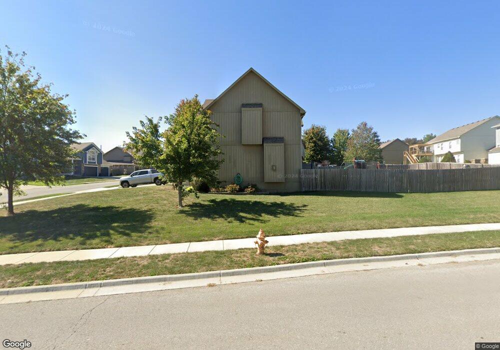 1403 Haystack Rd, Raymore, MO 64083 - photo 1