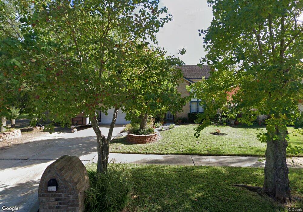 7742 Ashmole Ln, Houston, TX 77088 - photo 1