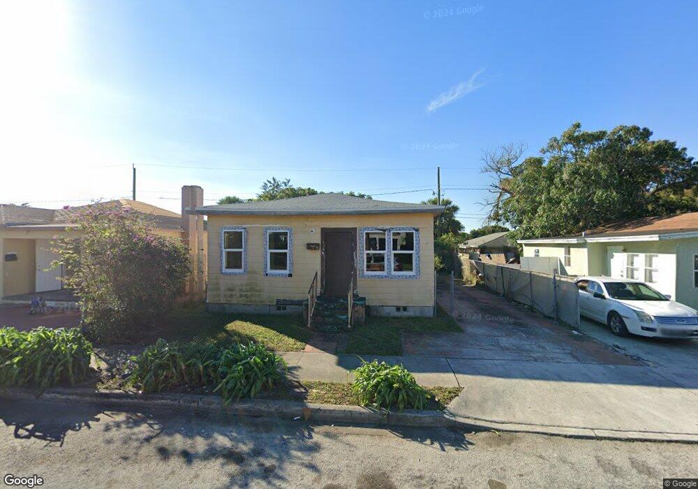 1030 State St, West Palm Beach, FL 33407 - photo 1