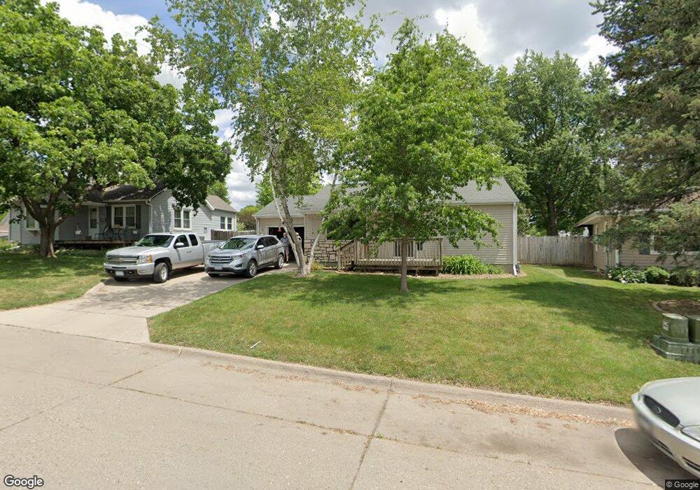 1928 Elmwood Ave, Cedar Falls, IA 50613 - photo 1