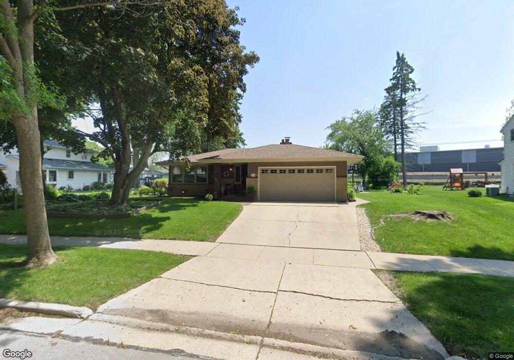 1517 Greenway Terrace, Waukesha, WI 53186 - photo 1