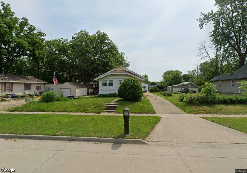 2313 E 23rd St, Des Moines, IA 50317 - photo 1