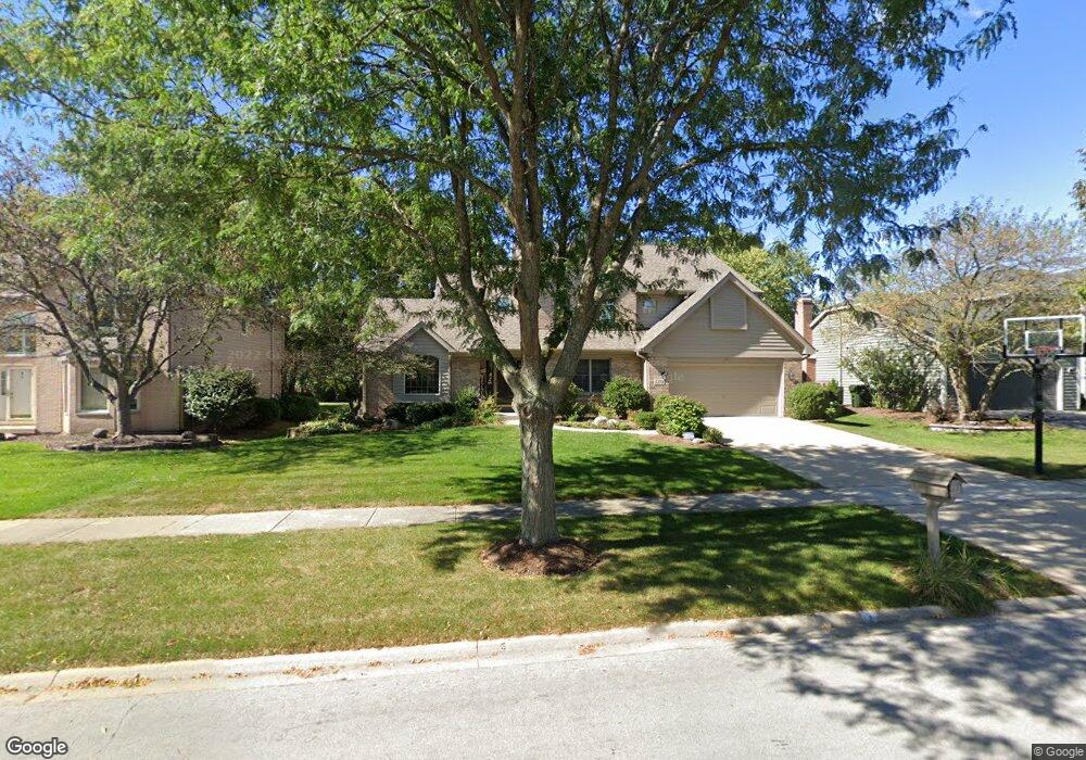 1271 Cromwell Ln, Naperville, IL 60564 - photo 1