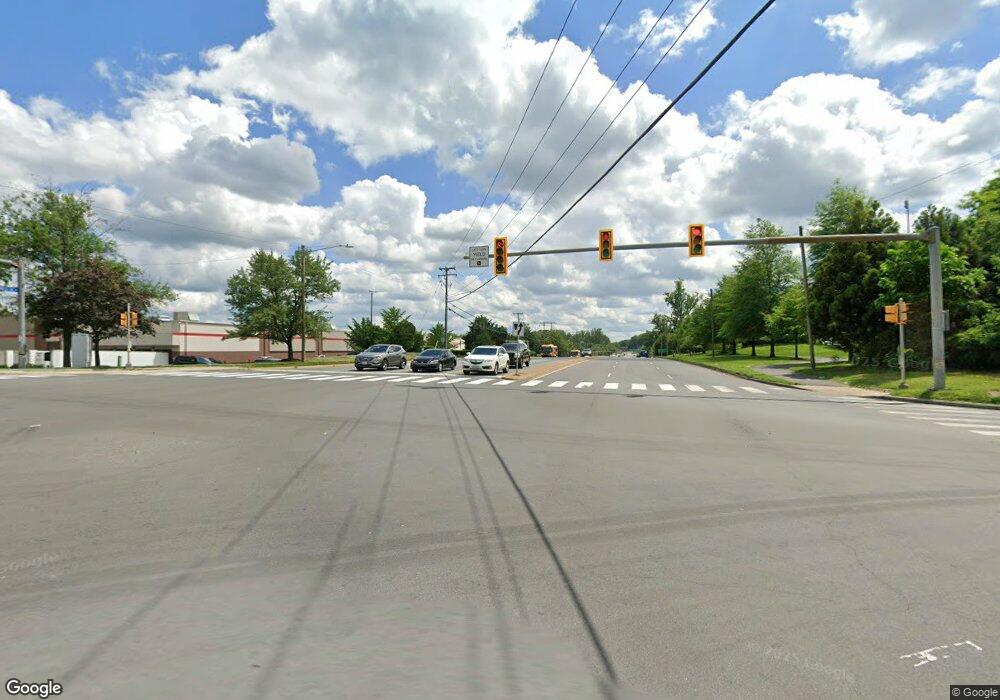 4700 W Ox Rd, Fairfax, VA 22030 - photo 1