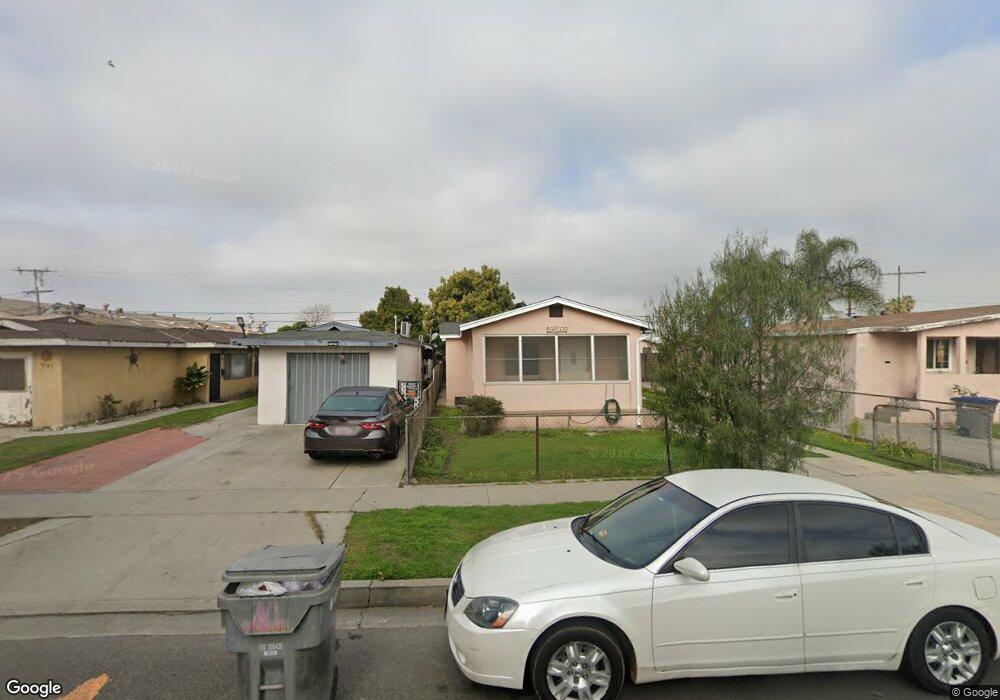 10741 Capistrano Ave, Lynwood, CA 90262 - photo 1