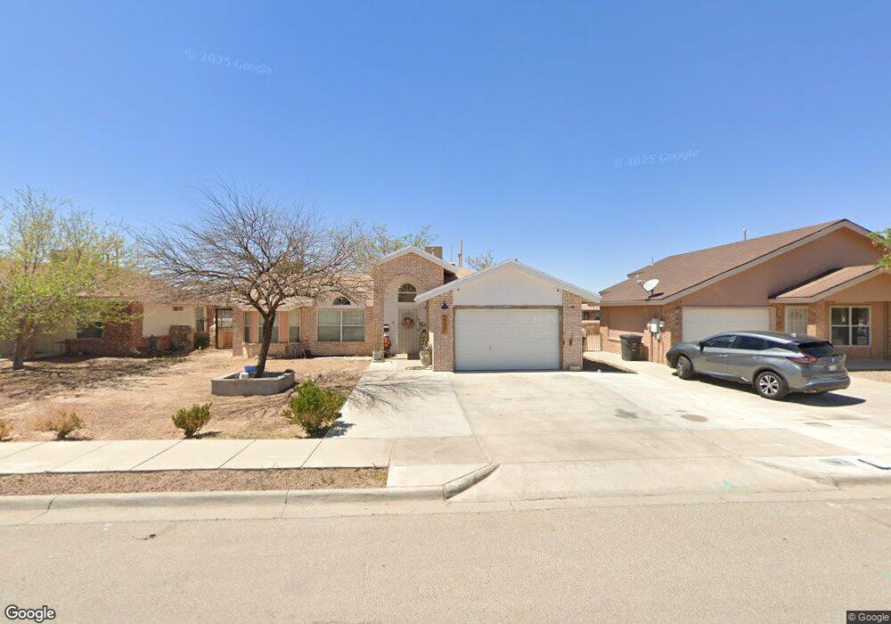 425 Katherine Dr, Horizon City, TX 79928 - photo 1