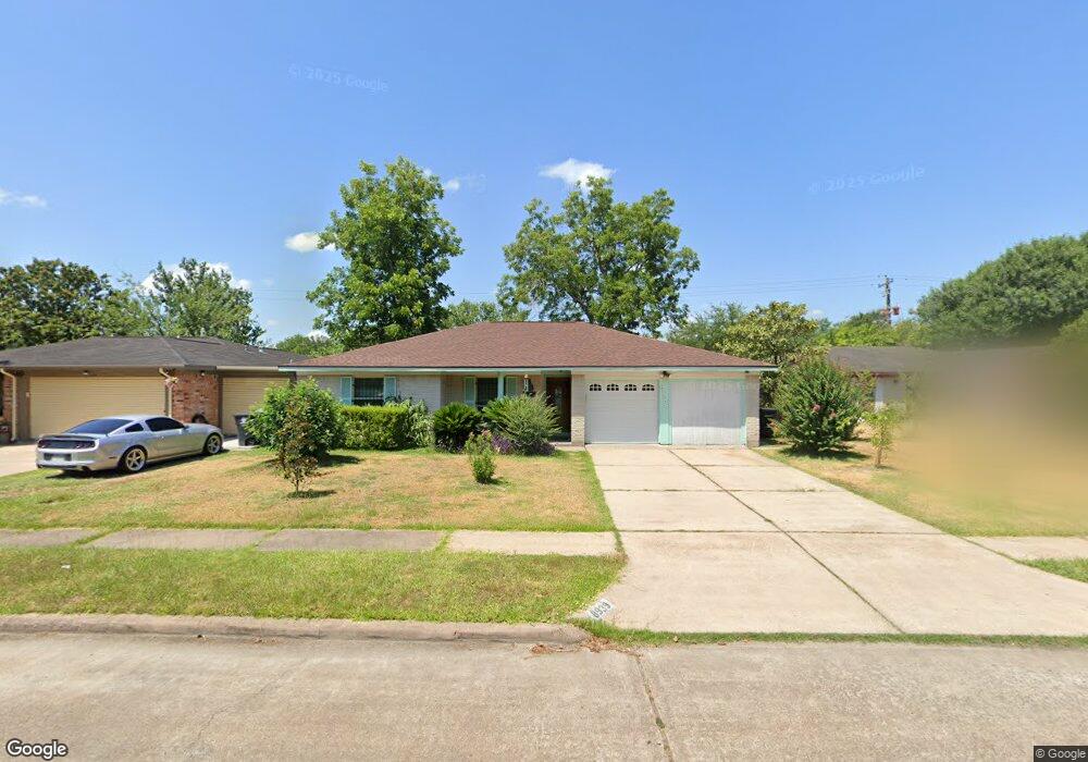 8939 Glen Shadow Dr, Houston, TX 77088 - photo 1