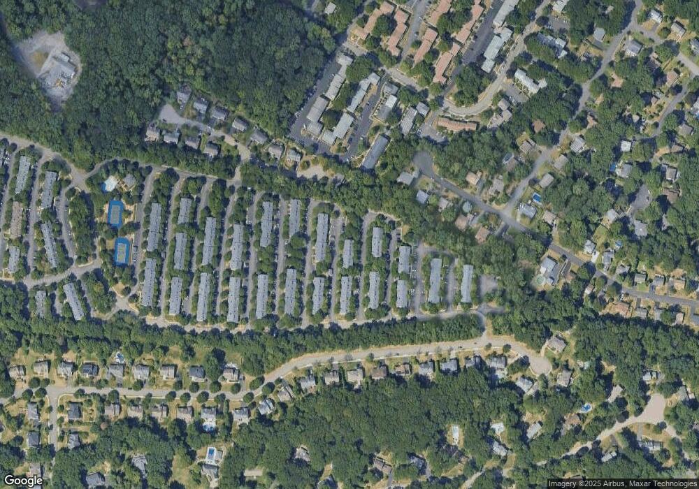 2342 Pembroke Ct, Mahwah, NJ 07430 - photo 1