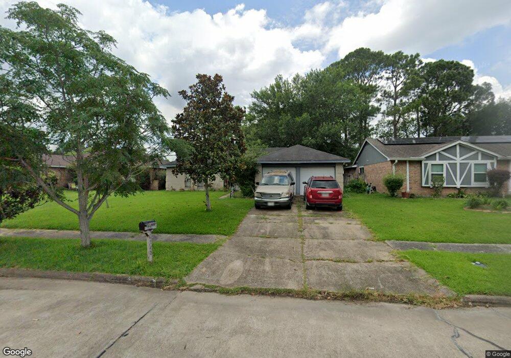 16322 Tibet Rd, Friendswood, TX 77546 - photo 1