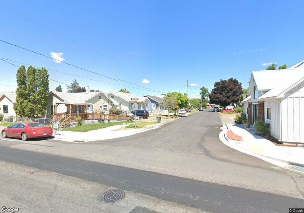 329 SW 15th St, Pendleton, OR 97801 - photo 1