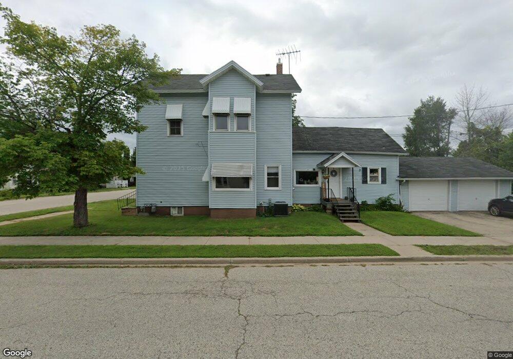 1109 20th St, Menominee, MI 49858 - photo 1