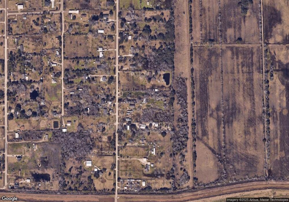 5339 Farmer Rd, Alvin, TX 77511 - photo 1