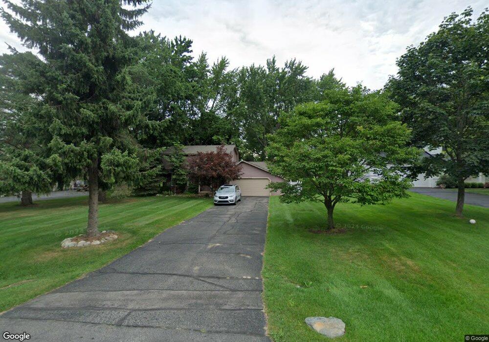 7414 Arrowood Dr, West Bloomfield, MI 48324 - photo 1