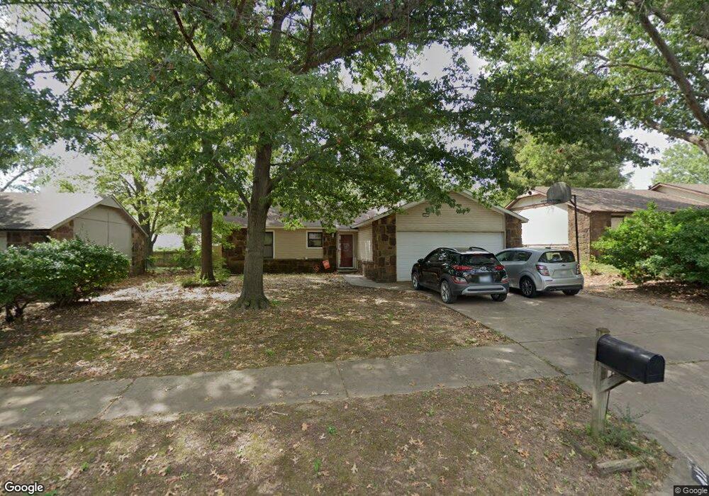 411 E Waco Place, Broken Arrow, OK 74011 - photo 1