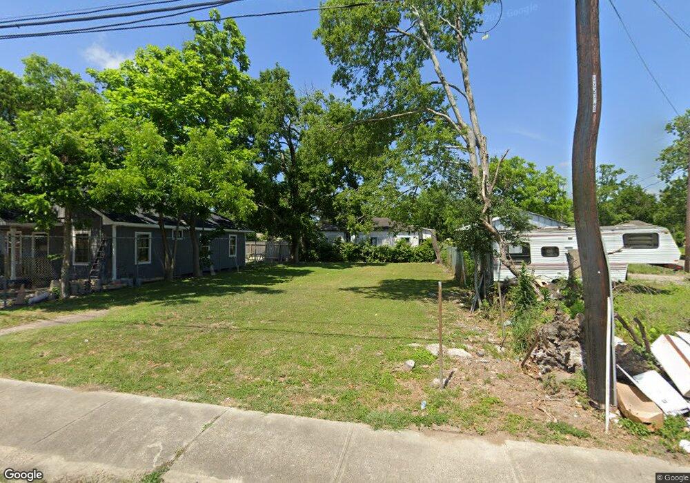 3919 Broyles, Houston, TX 77026 - photo 1