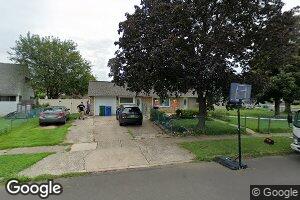 2 Jester Ln, Levittown, PA 19055