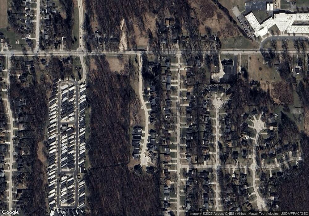 8319 Falls Glen S L 4, Olmsted Falls, OH 44138 - photo 1