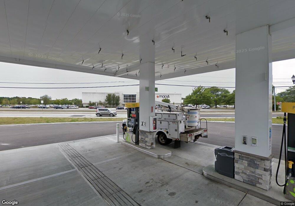 135 Lambert Lind Hwy, Warwick, RI 02886 - photo 1