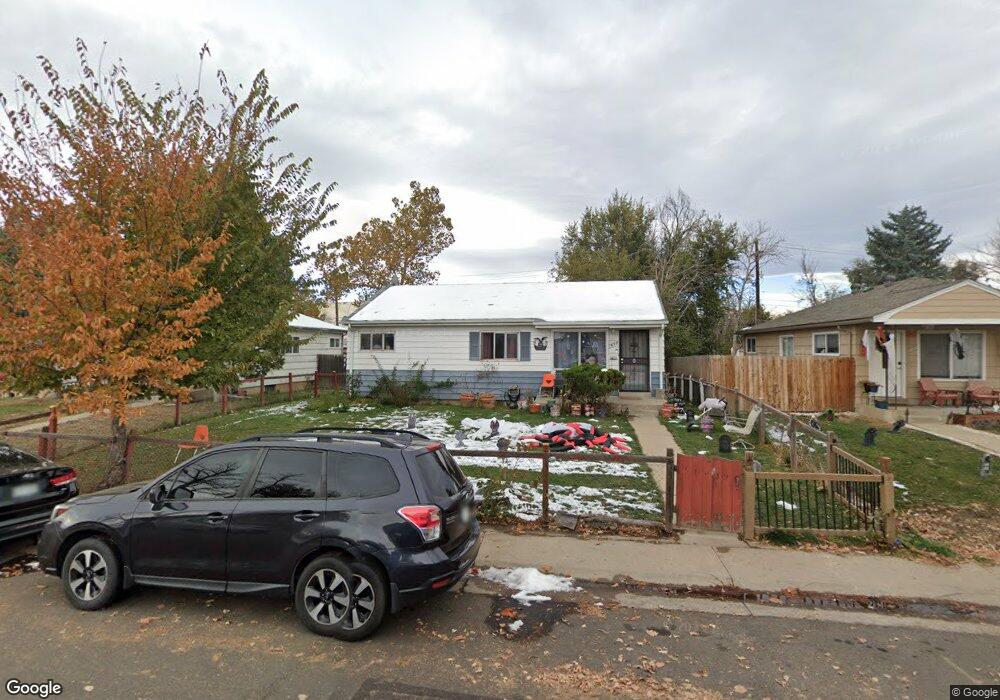 1609 Lansing St, Aurora, CO 80010 - photo 1