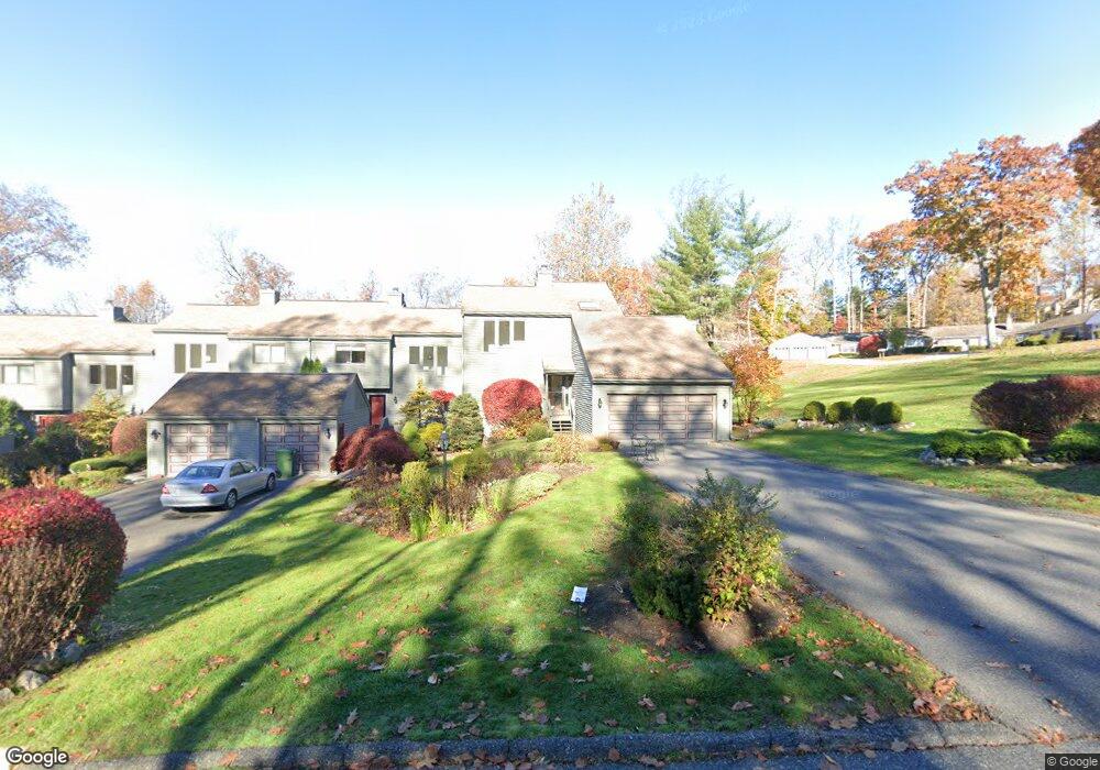 60 Ledgewood Dr, Brookfield, CT 06804 - photo 1