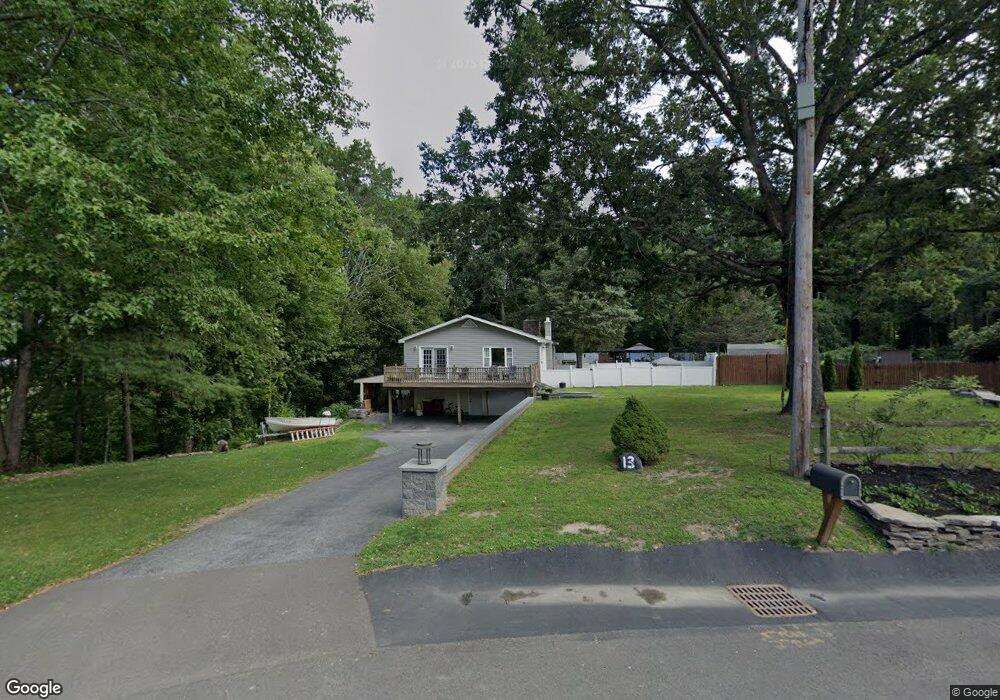 13 Crescent Dr, Castleton On Hudson, NY 12033 - photo 1