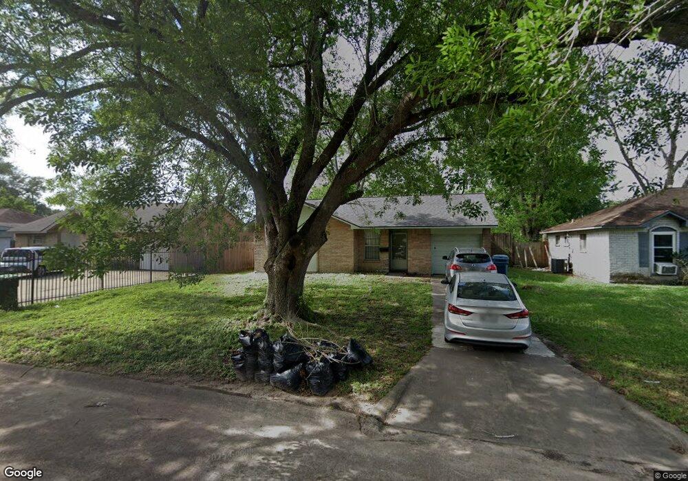 5717 Mackinaw St, Houston, TX 77053 - photo 1
