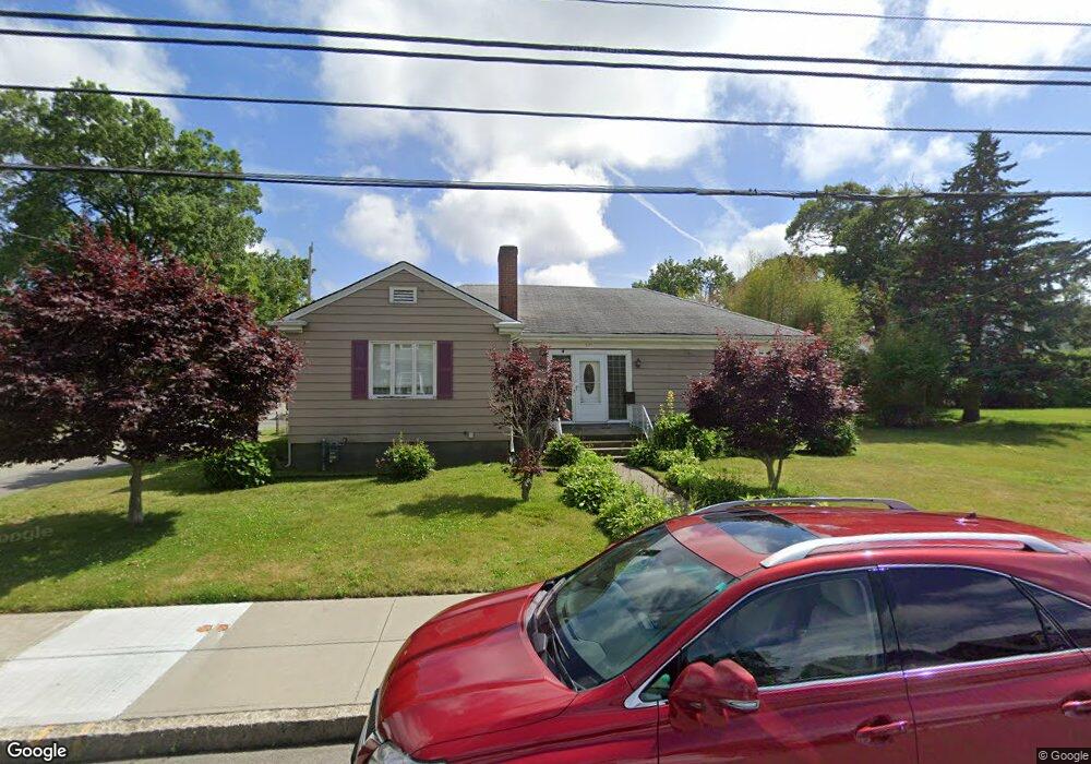 521 Langley St, Fall River, MA 02720 - photo 1