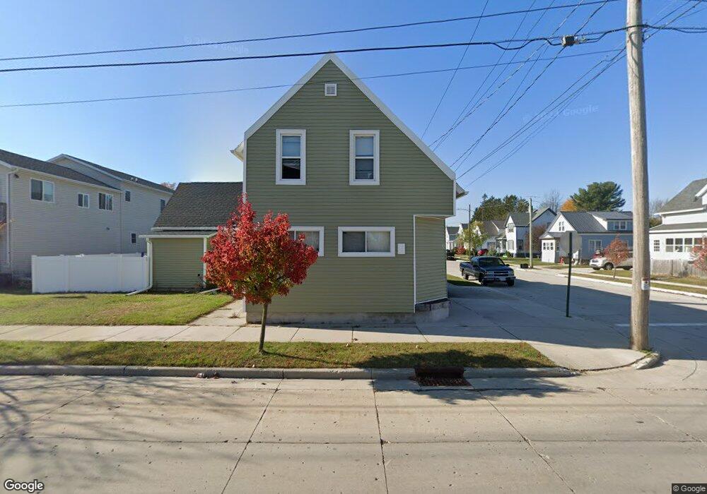 2318 Adams St, Two Rivers, WI 54241 - photo 1