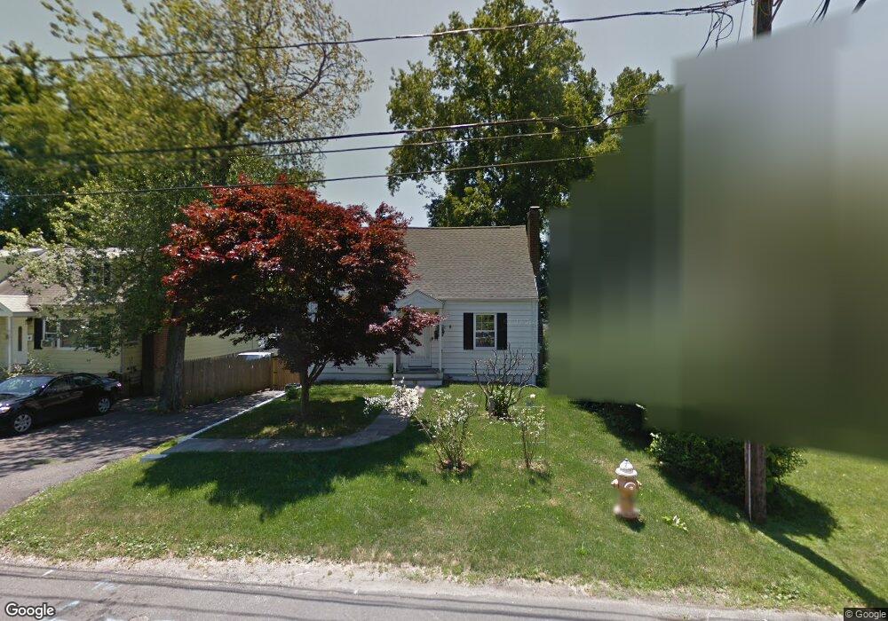 22 Saxon Rd, Norwalk, CT 06855 - photo 1