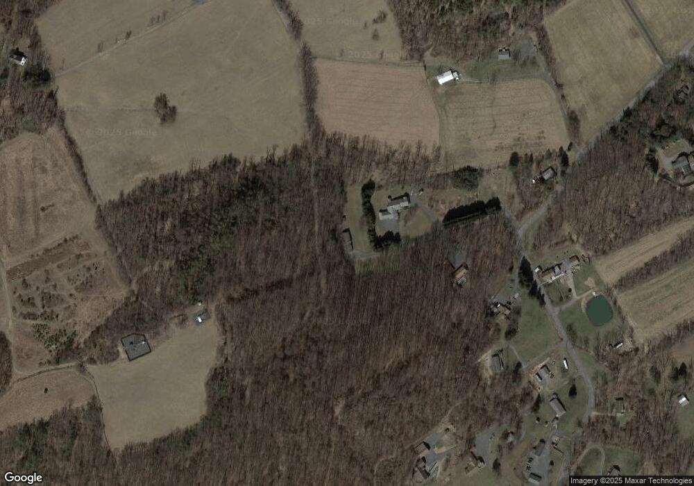 638 Mckeehan Rd, New Bloomfield, PA 17068 - photo 1