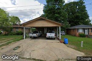 209 Riddle St, Bruce, MS 38915