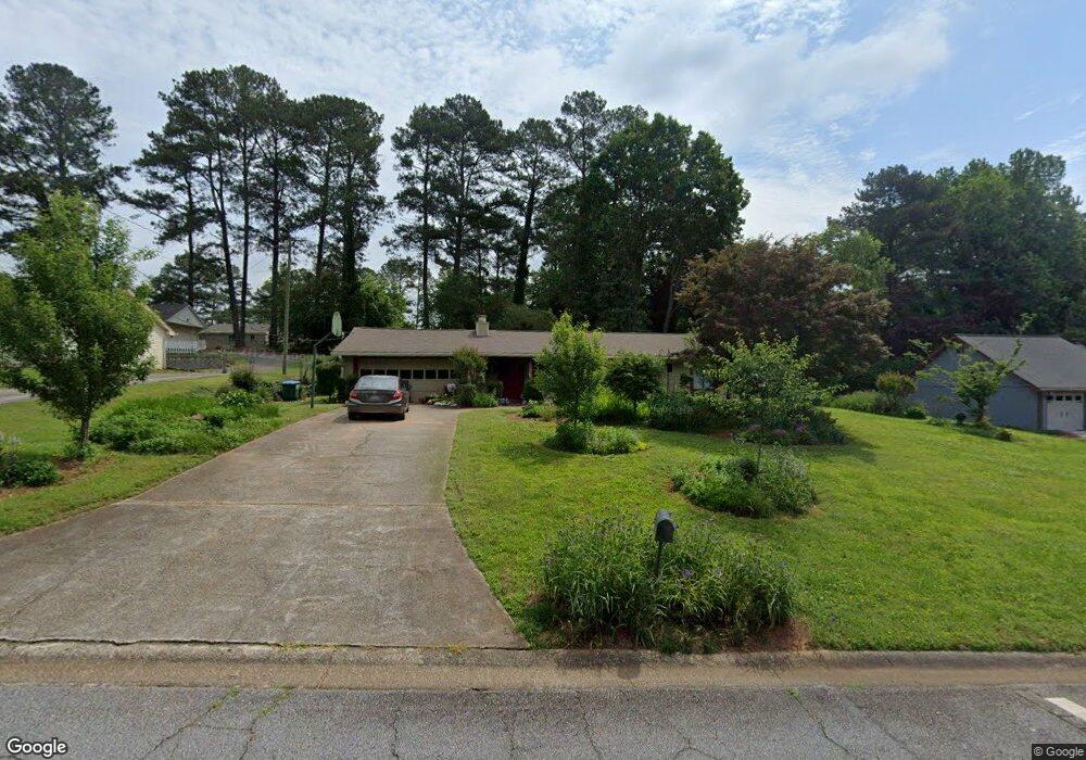 562 Planters Row SW, Lilburn, GA 30047 - photo 1