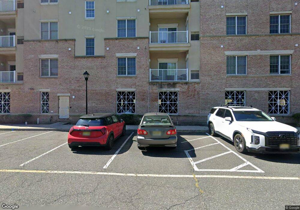 3310 Windsor Park Ct, Englewood, NJ 07631 - photo 1